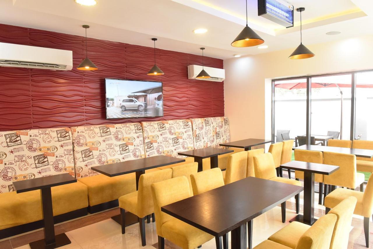 Urban Metro Inn Λάγος Εξωτερικό φωτογραφία