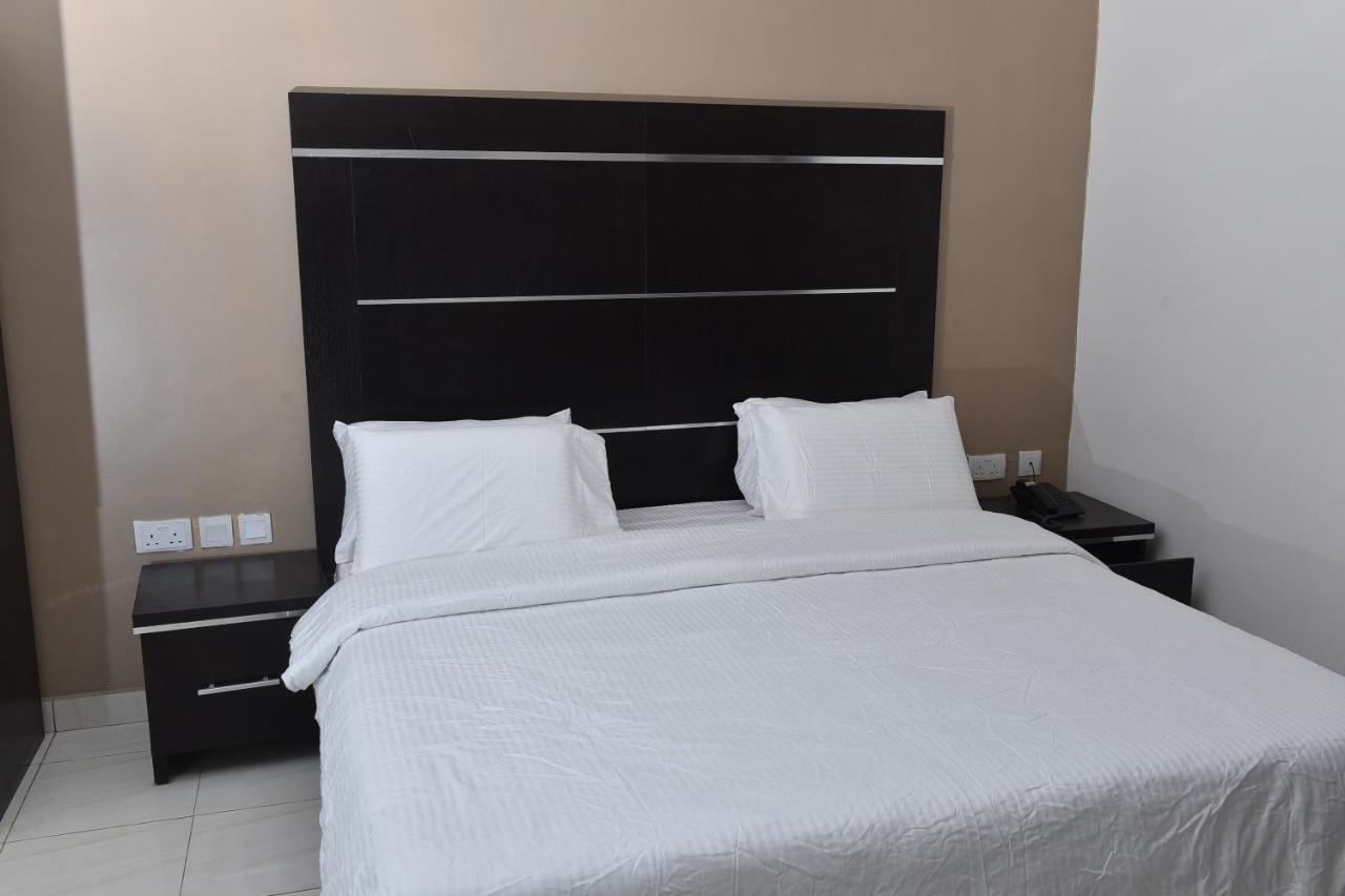 Urban Metro Inn Λάγος Εξωτερικό φωτογραφία